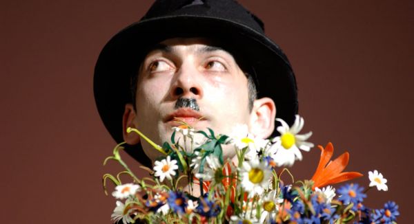 Spectacolul "Cerere în căsătorie"