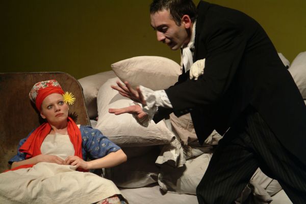 Spectacolul "Cerere în căsătorie"