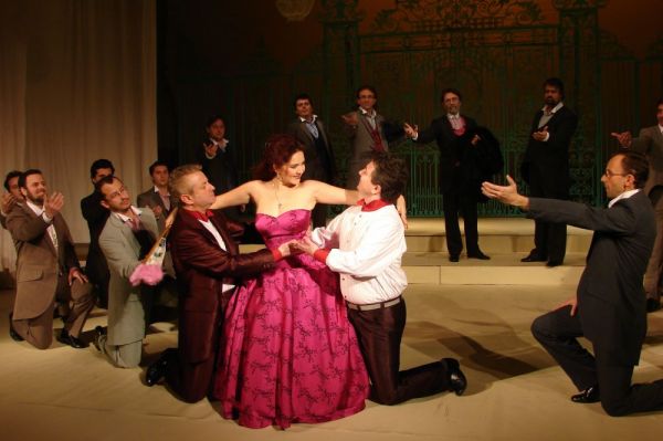 Opereta "Văduva Veselă"