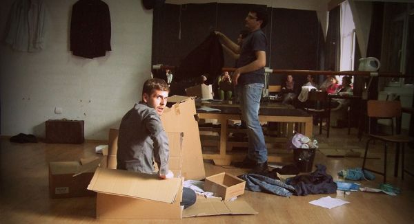 Spectacolul "Cutia de carton"