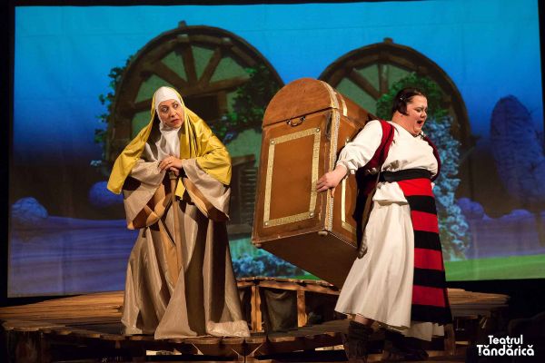 Spectacolul "Fata babei și fata moșneagului"
