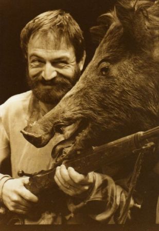 Spectacolul "Cerere în căsătorie"