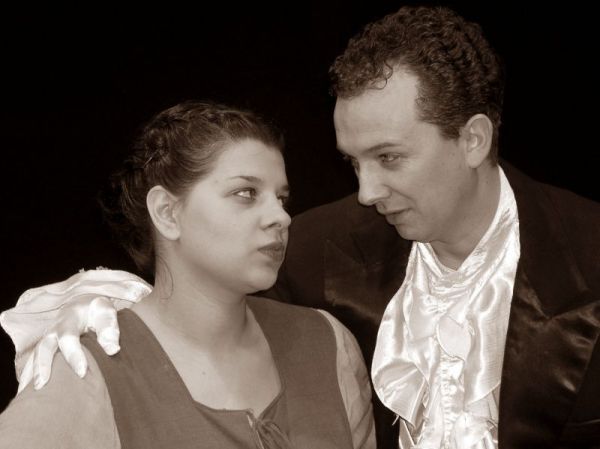 Spectacolul "Cerere în căsătorie"