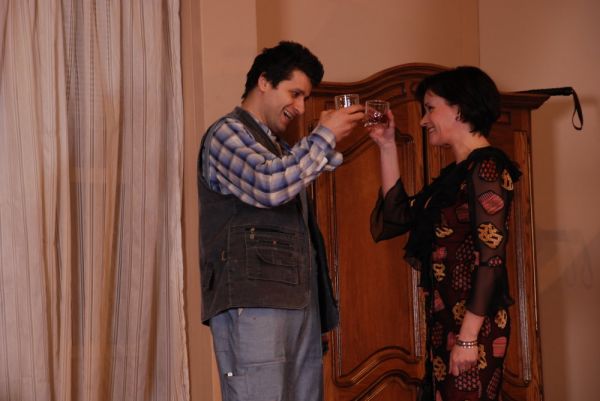 Spectacolul "Fanteziile sexuale ale soţului meu aproape că m-au înnebunit"