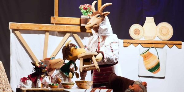 Spectacolul "Capra cu trei iezi"