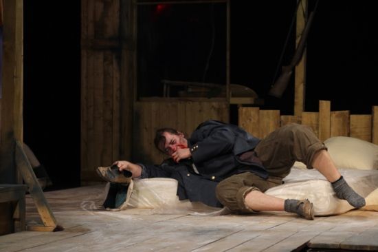 Spectacolul "O noapte furtunoasă"