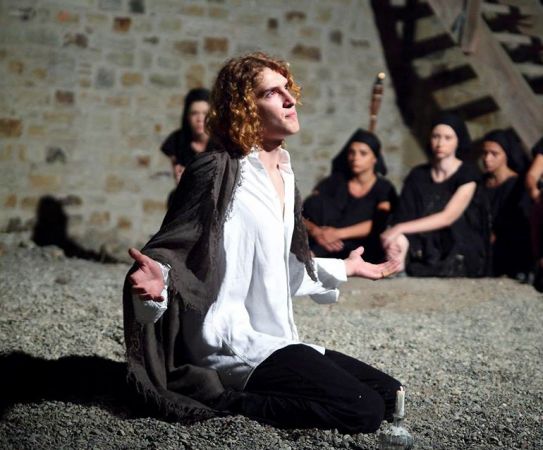 Spectacolul "Romeo şi Julieta"