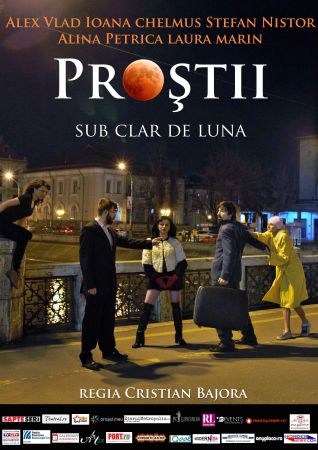 Spectacolul "Proştii sub clar de lună"