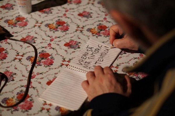 Spectacolul "Spune ceva frate"