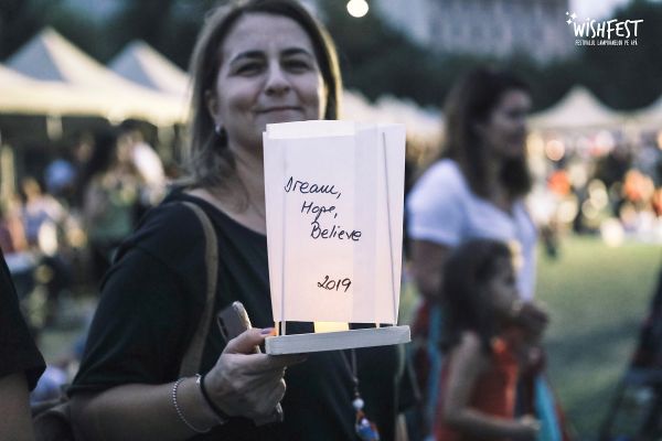 WishFest – festivalul lampioanelor pe apă