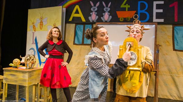 Spectacolul "Albinuța"