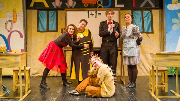 Spectacolul "Albinuța"