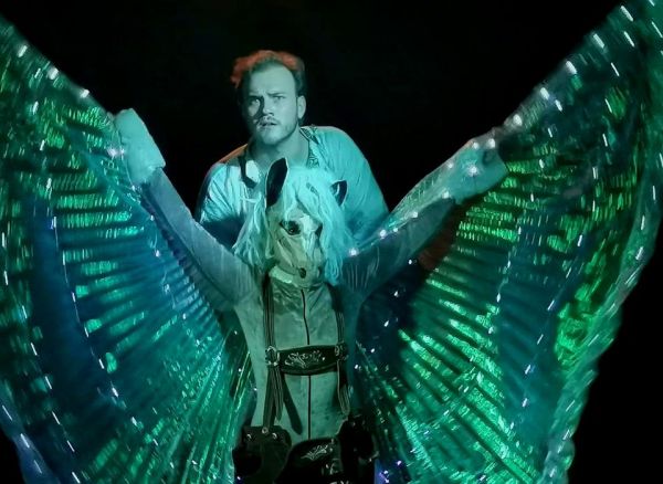 Spectacolul "Tinerete fără bătrânețe și viață fără de moarte"