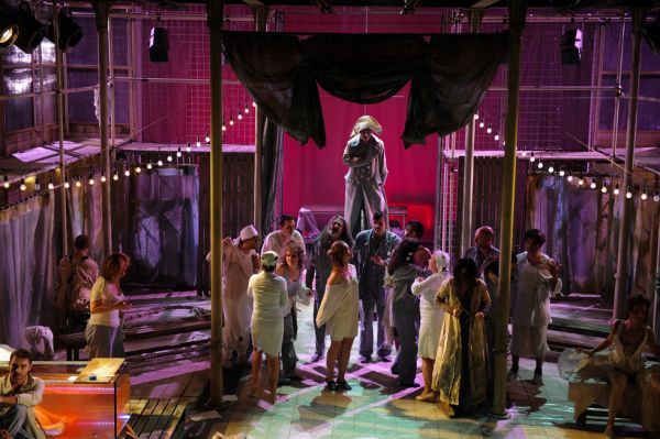 Spectacolul "Marat / Sade"