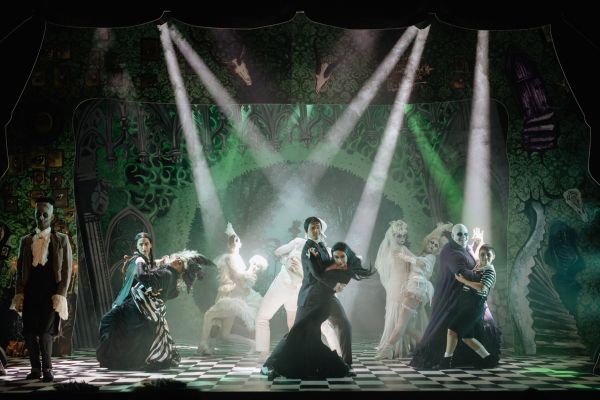 Spectacolul "Familia Addams" | Craiova