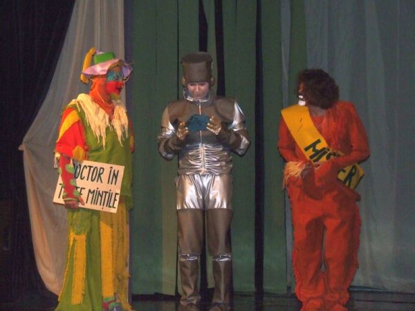 Spectacolul "Vrăjitorul din Oz"