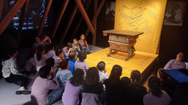 Atelierele de joi la Casa Artelor