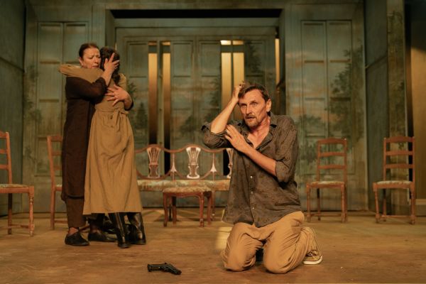 "Unchiul Vanea" de A.P. Cehov, regia Neil LaBute