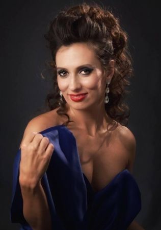 „Traviata” și „Rapsodia florilor”, la finele acestei săptămâni,  pe scena Operei Brașov