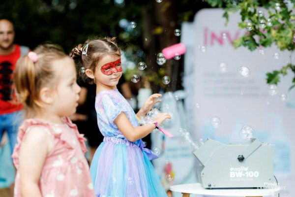 ”Copilăria în imagini”, eveniment de suflet dedicat Zilei Copilului