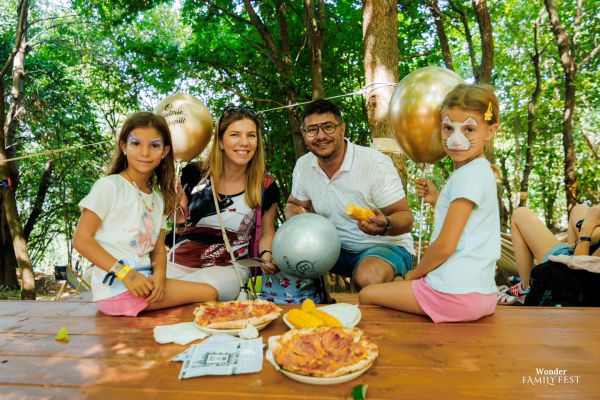 ”Copilăria în imagini”, eveniment de suflet dedicat Zilei Copilului