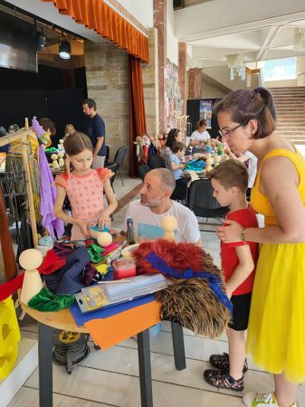 Hai să facem o păpușă