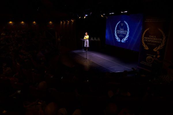 Câștigătorii campaniei "Liga Profesorilor Excepționali"