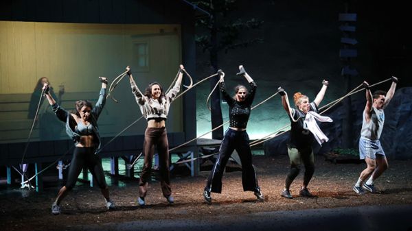 Spectacolul "Pădurea asumaților"