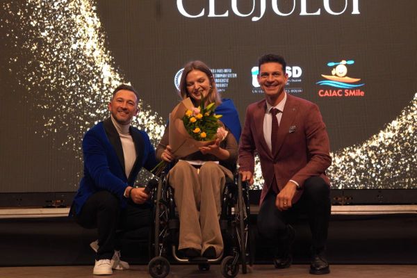 Persoane cu dizabilitati premiate la Gala Supereroilor - Caiac SMile
