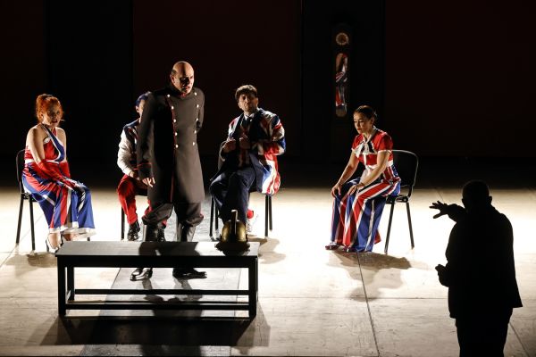 Spectacolul "CÂNTĂREAȚA CHEALĂ"