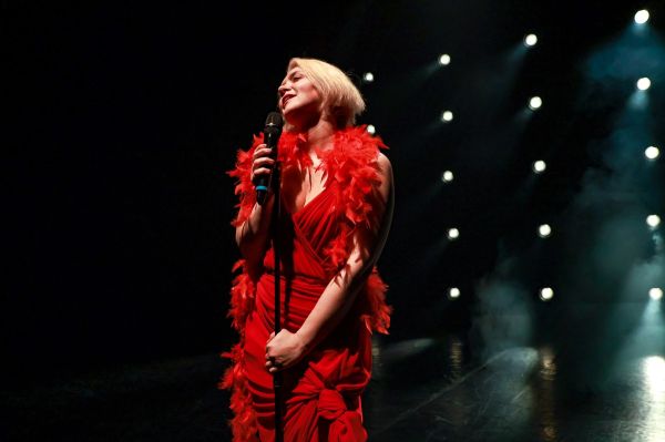 „Lola Blau” după Georg Kreisler, regia Dumitru Acriș