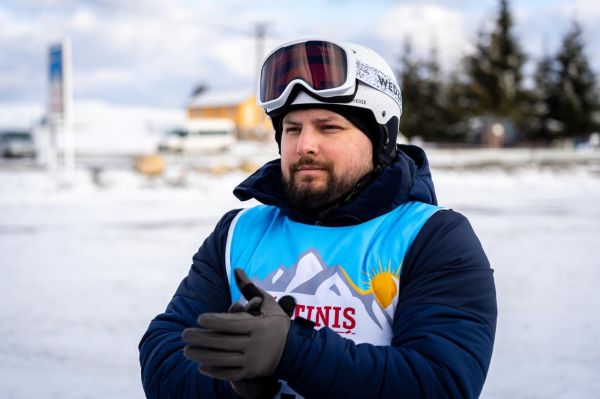 Două medalii de argint în competițiile de schi adaptat FIS și NC de la Jasna (Slovacia)