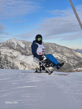 Două medalii de argint în competițiile de schi adaptat FIS și NC de la Jasna (Slovacia)