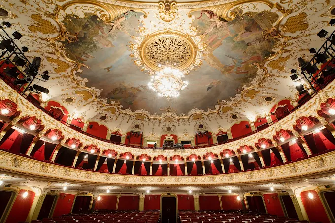 Spectacolul "Setea și foamea"