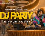 DJ ÎN FOOD COURT