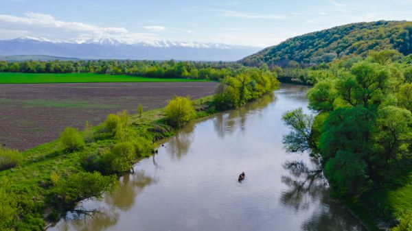 OLT: Oameni. Locuri. Timp.