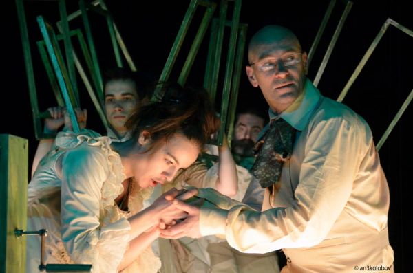 Spectacolul "Tinereţe fără bătrâneţe şi viaţă fără de moarte"