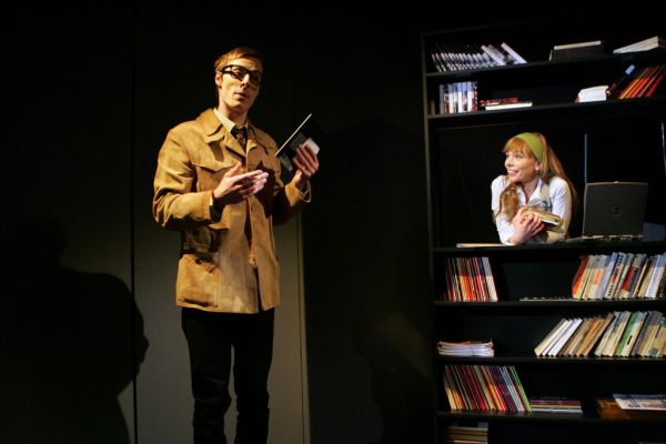 Spectacolul "M-am hotărât să devin prost"