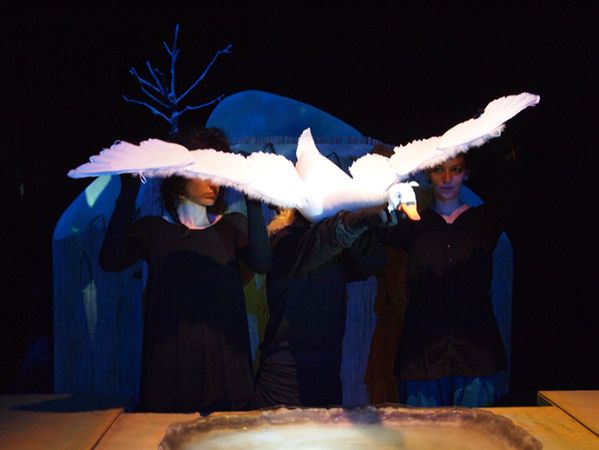 Spectacolul "Rățușca cea urâtă"